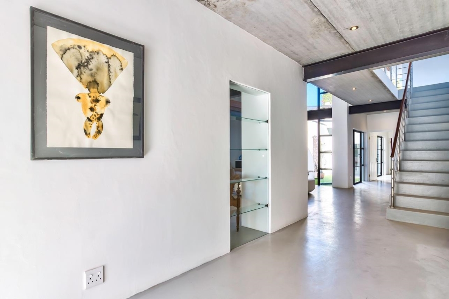 4 Bedroom Property for Sale in Gardens Western Cape